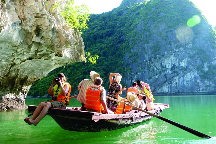 Các điểm tham quan nổi bật trong tour Hạ Long