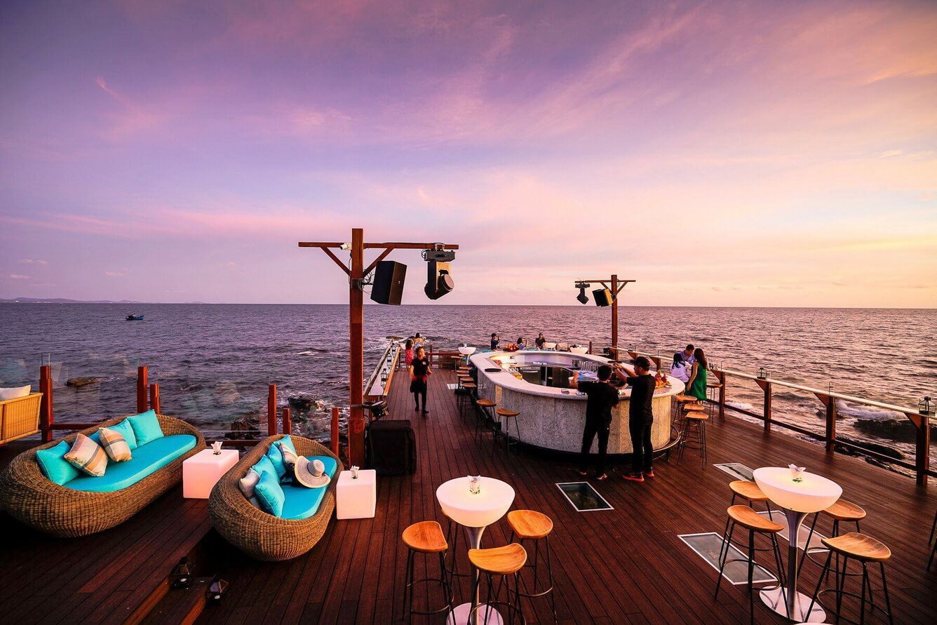 Sunset Sanato Beach Club