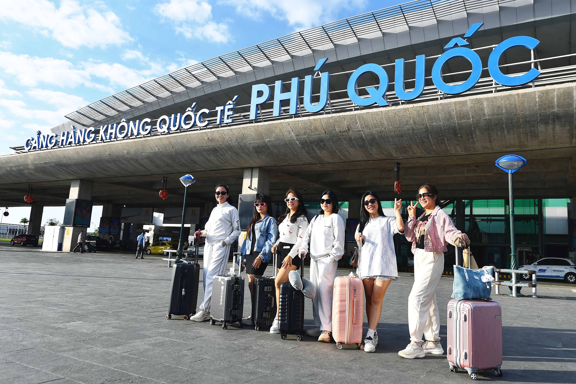 Chính sách miễn Visa Phú Quốc: Điều kiện áp dụng và những lưu ý quan trọng cho khách Việt Kiều/Nước ngoài